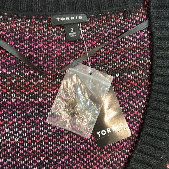 Torrid Cardigan Drop Shoulder V-Neck Button Front Sweater 3X NWT New black pink - Picture 5 of 7